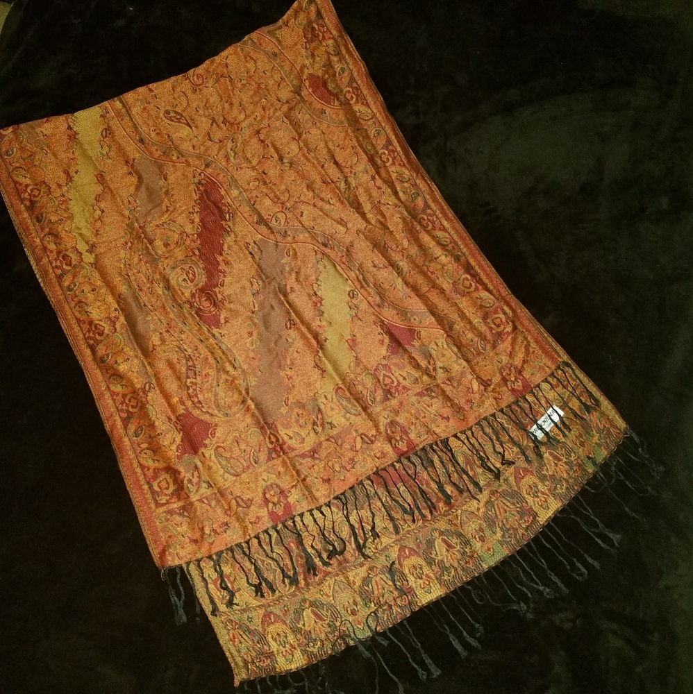 100% Pashmina Scarf W/Tassles - Picture 5 of 8