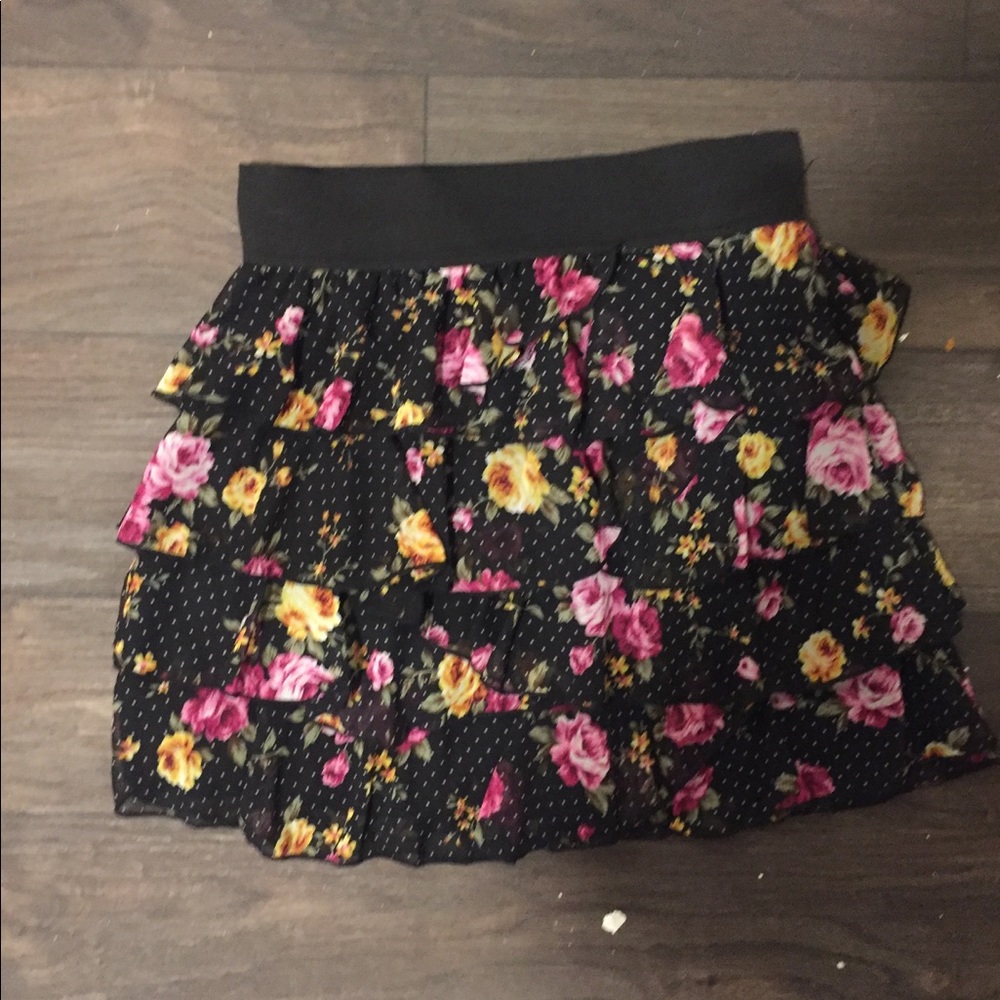 Floral mini skirt