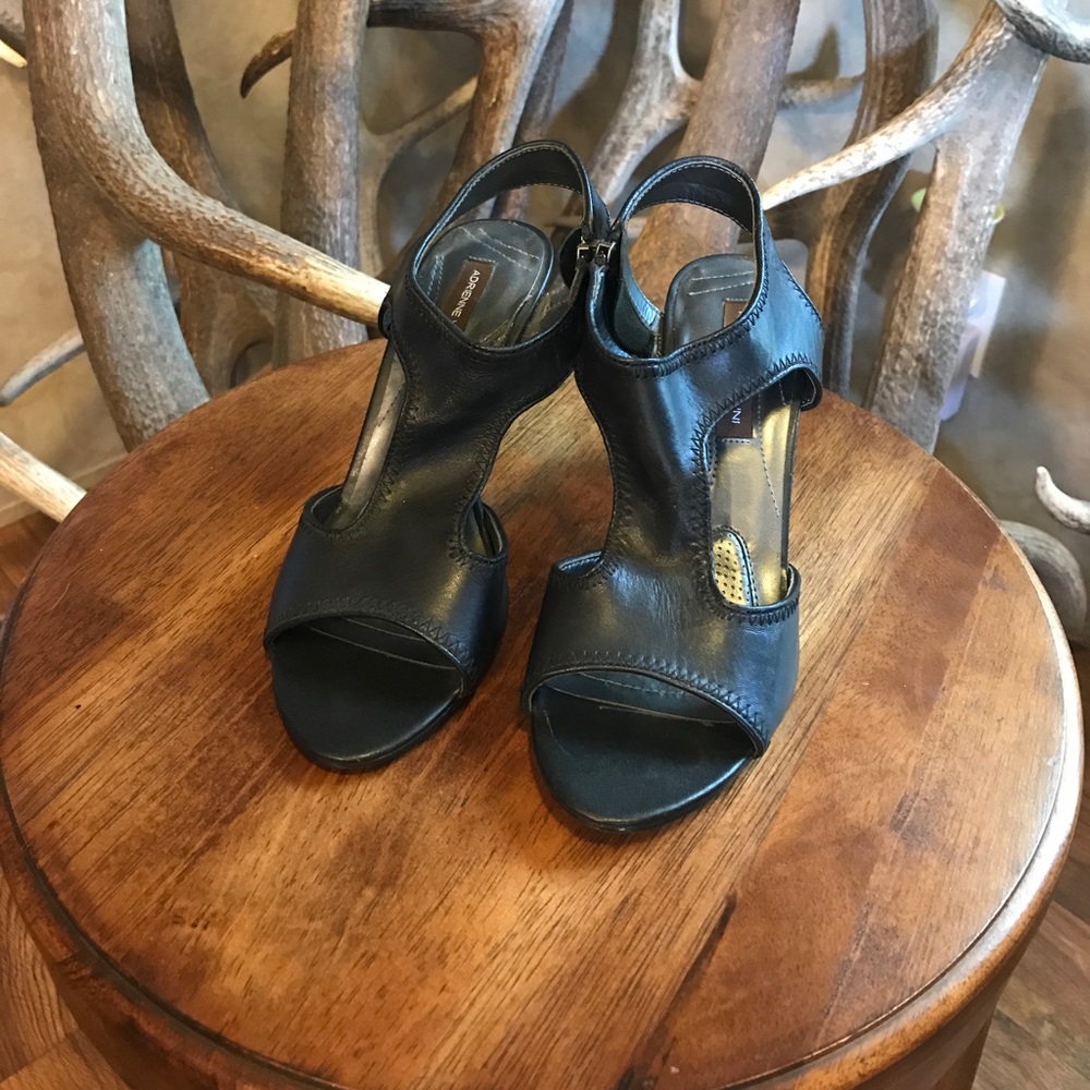 Adrienne Vittadini heels size 5.5