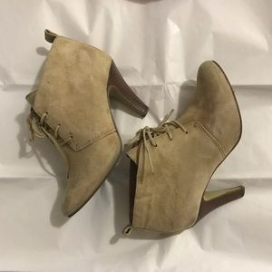 Alfani beige Booties Boots size 5