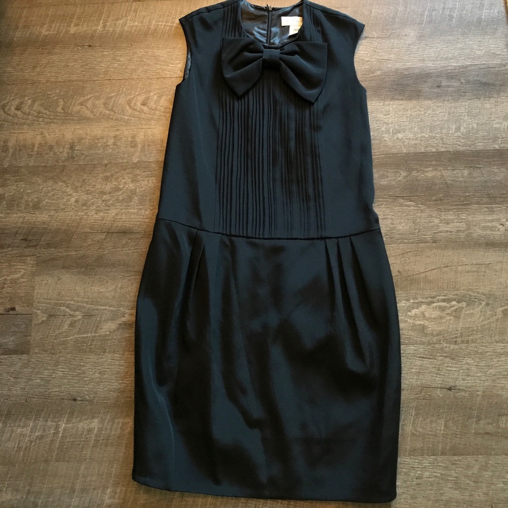 Willa Han black dress!