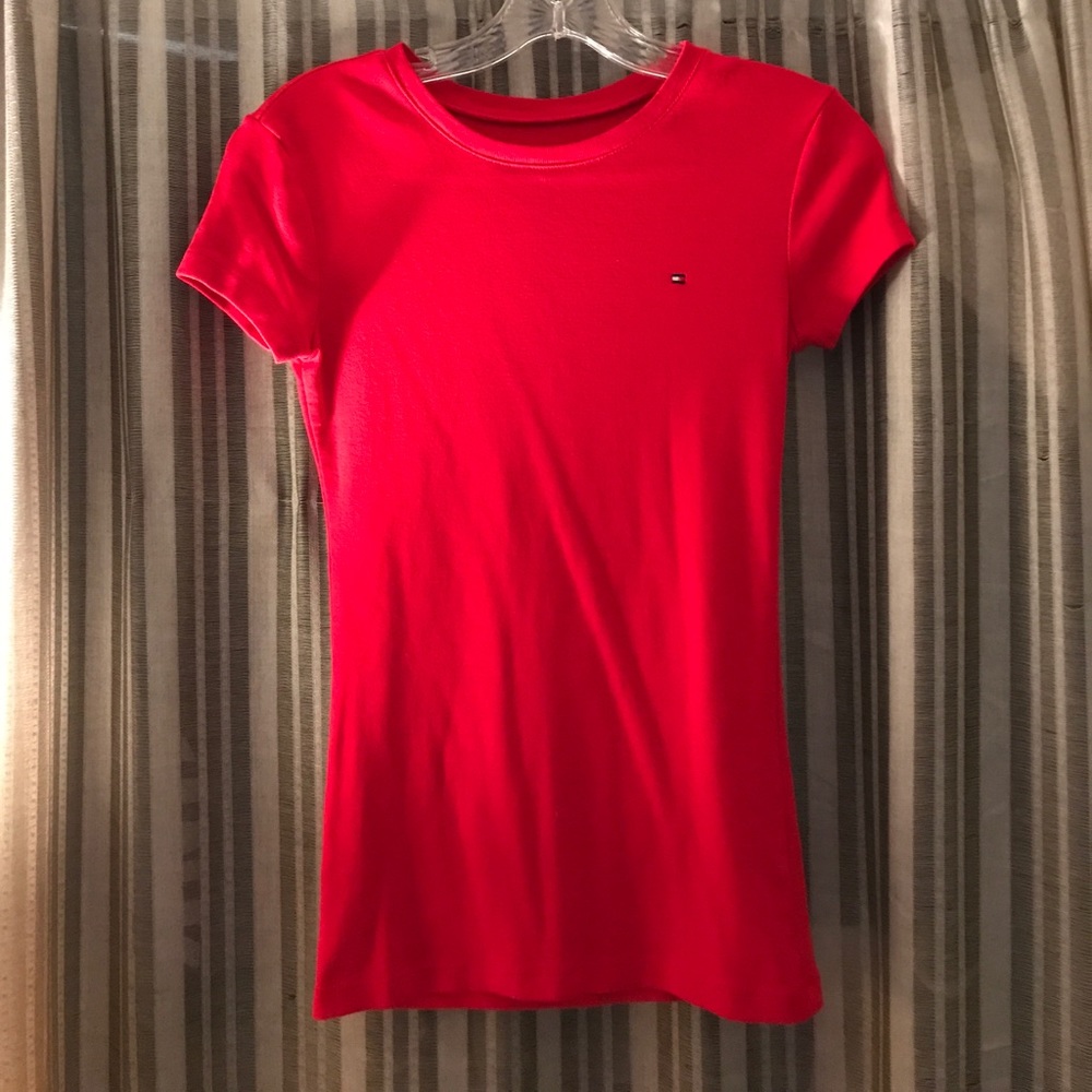 Red Tommy Hilfiger round neck tee