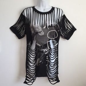 Vintage Kurt Cobain Shredded T-Shirt Vintage Kurt Cobain Shredded T-Shirt
