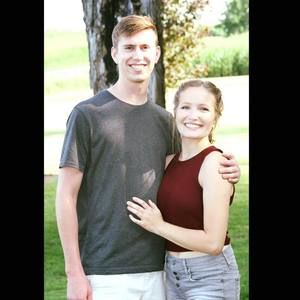 Meet your Posher, Caitlin