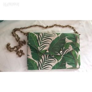 Stella & Dot clutch with chain strap