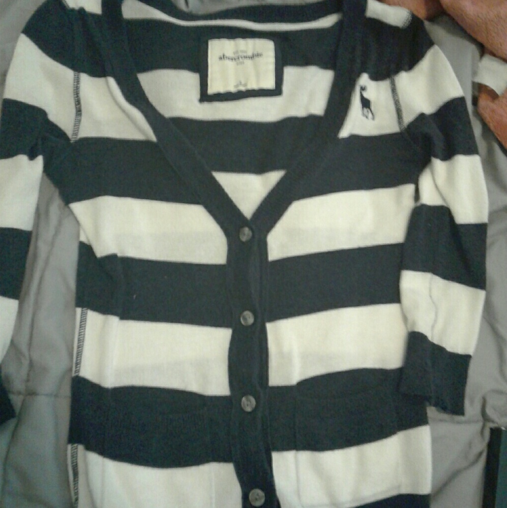 Abercrombie shirt and Hollister jeans