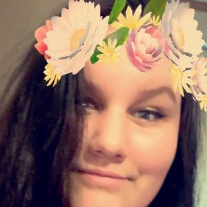 Meet your Posher, Carli