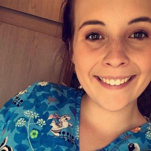Meet your Posher, Lauren