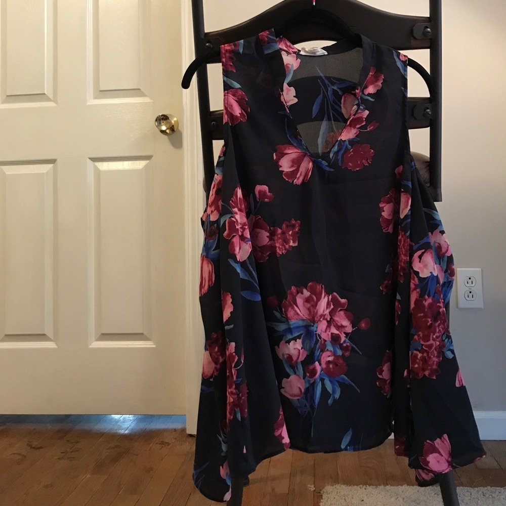 Floral Cold Shoulder Shirt