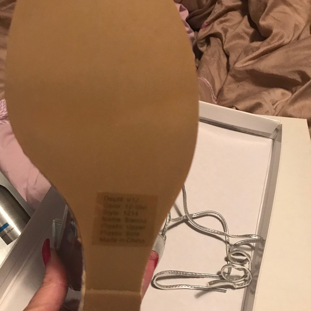 Very cute shoes - Picture 3 of 3