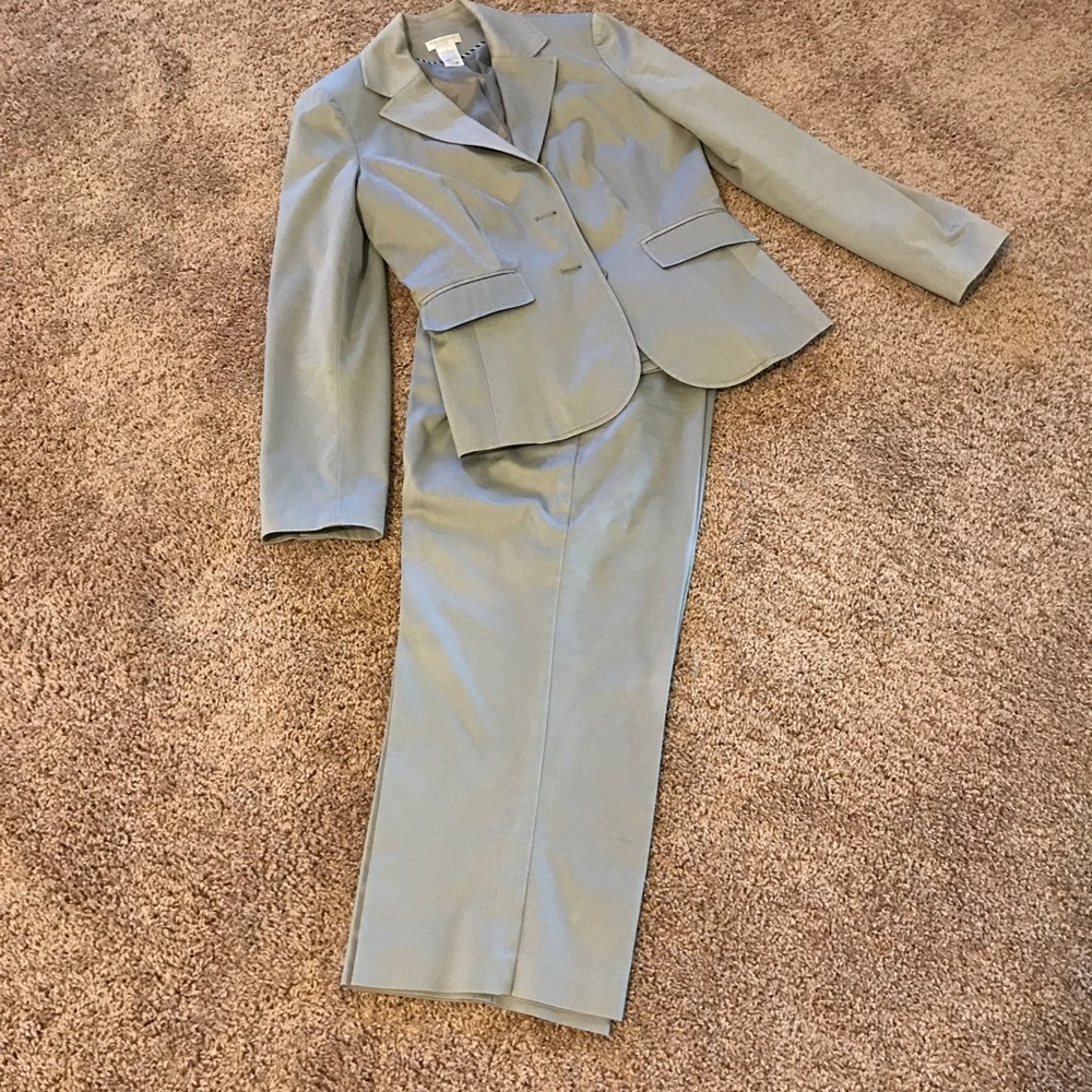 🖤🖤Worthington grey Capri suit🖤🖤