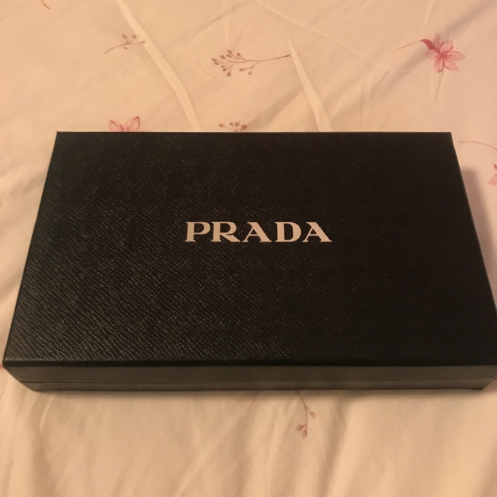 Prada box