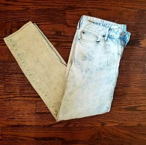 GAP Light wash Skinny Jeans