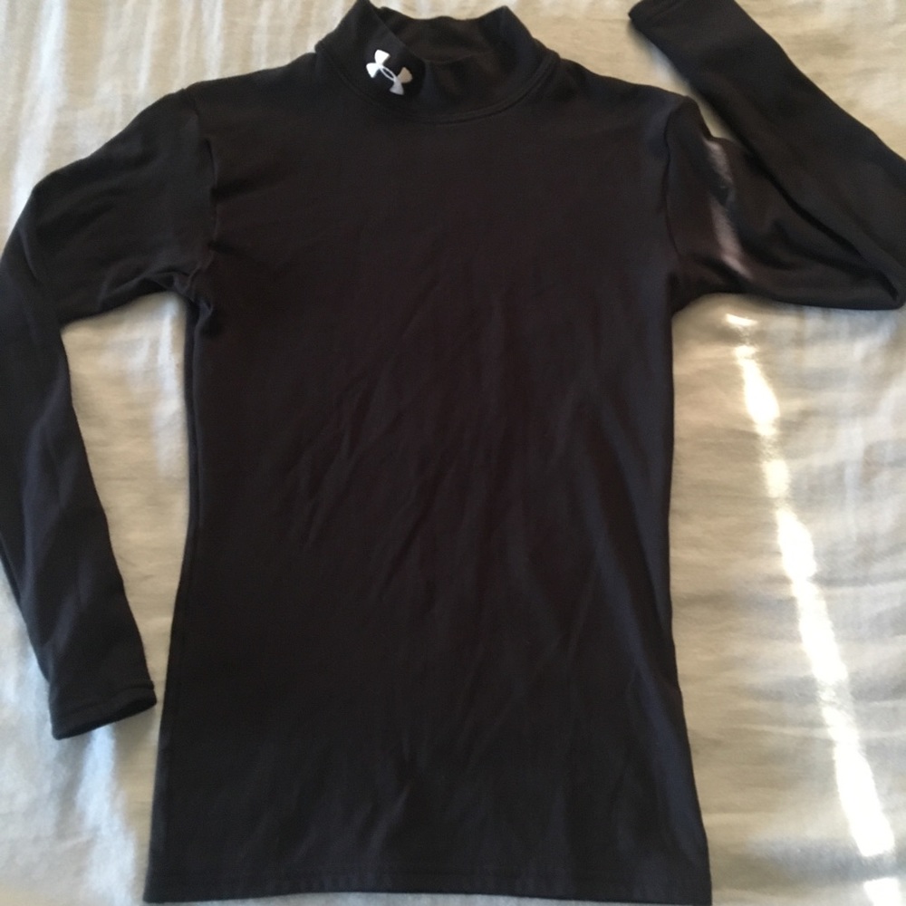 LONG SLEEVE UNDER ARMOUR COMPRESSION SHIRT