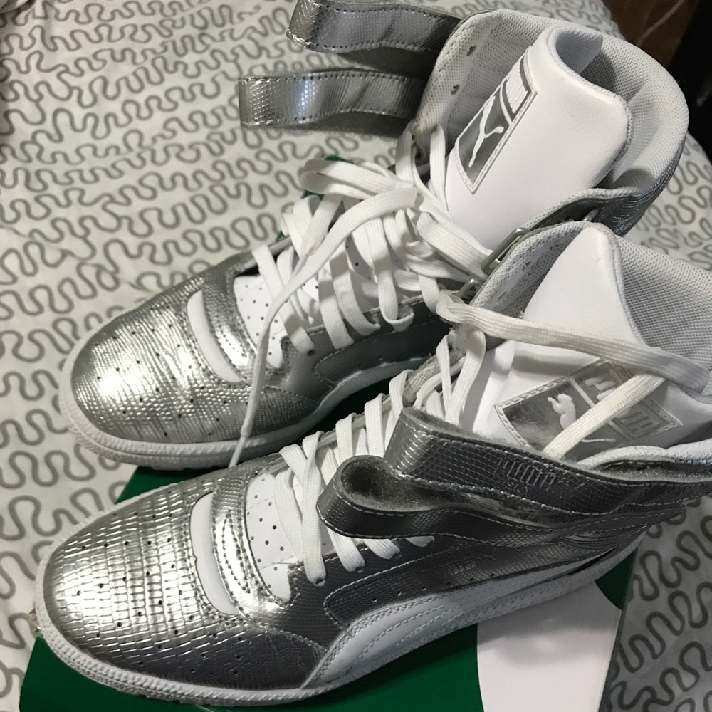 Women's Sky Hi pumas