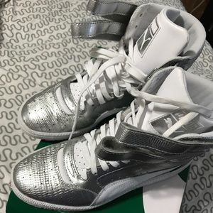 Women's Sky Hi pumas