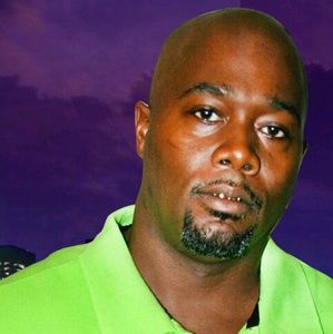 Meet your Posher, Travis