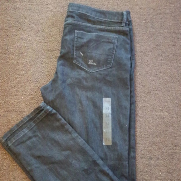 SOLD ON MERCARI - Picture 2 of 3