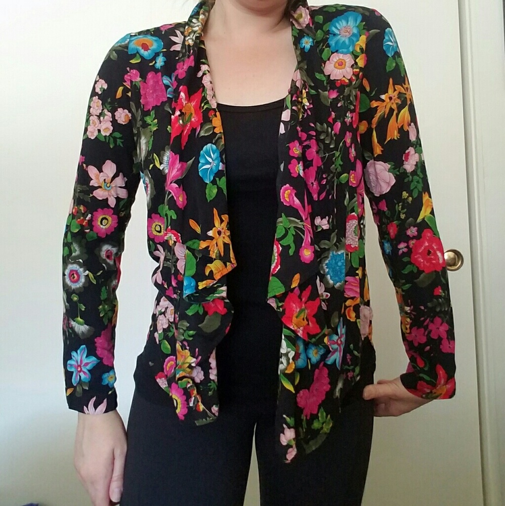 Anthropologie Colorful Flower shirt, wear 2 ways!