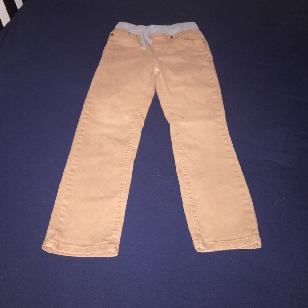 Bronze colored jeans 👖