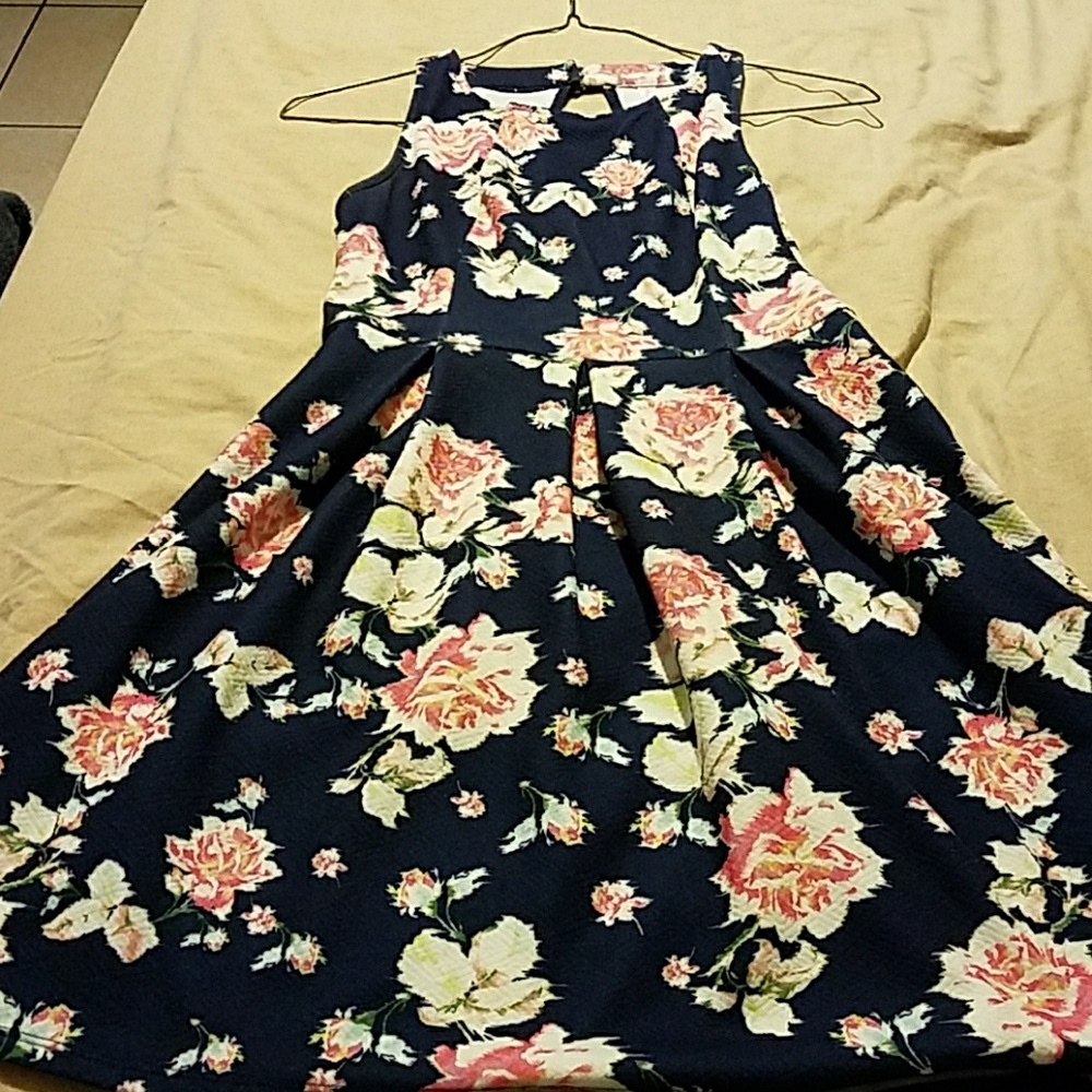 Casual short dress