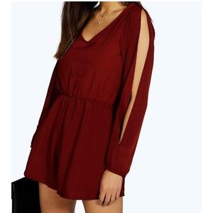 ✨NWT Maroon SPLIT SLEEVE PLAYSUIT ROMPER!