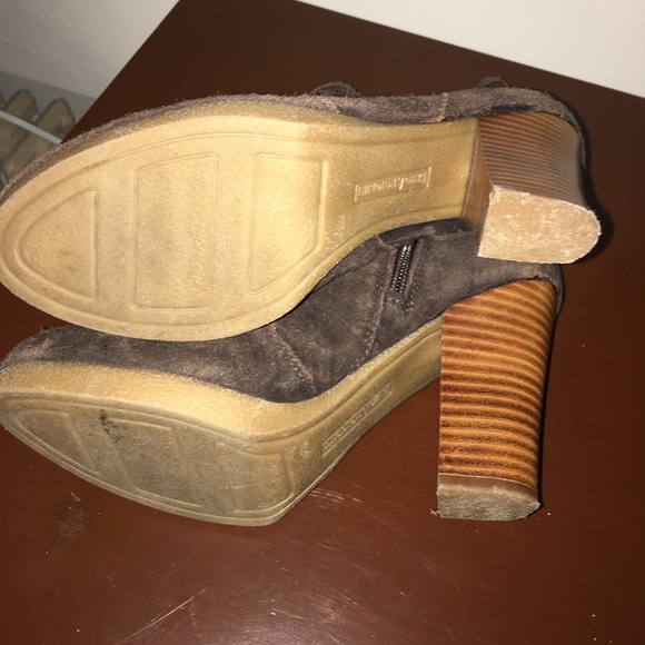 Brown suede Enzo Angiolini booties 6.5. Like new. - Picture 4 of 6