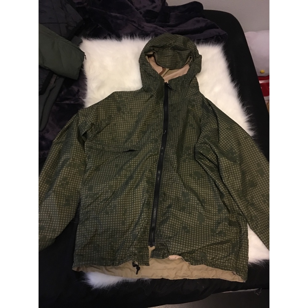 Brand new men's reversible all weather jacket