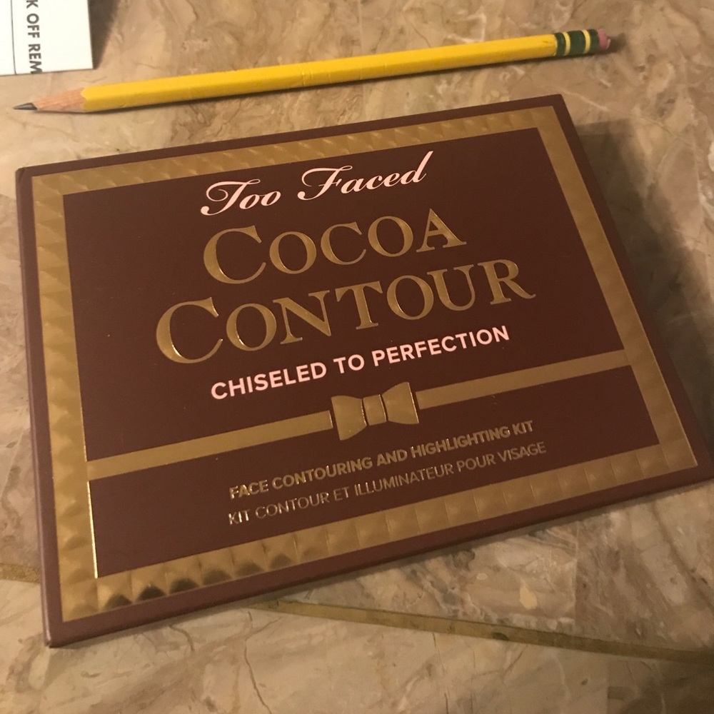 Too Faced Cocoa Contour Chiseled to Perfection