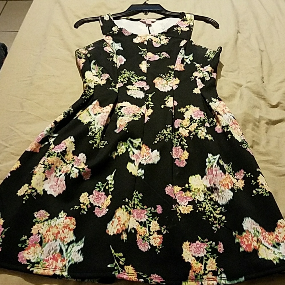 Casual short dress