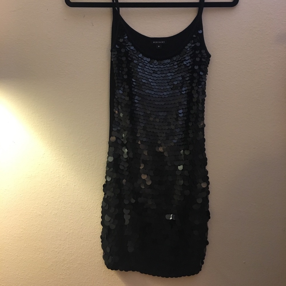 Small NIKIBIKI homecoming dress
