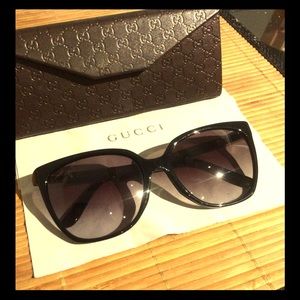 GUCCI 3502/S sunglasses like new GUCCI 3502/S sunglasses like new