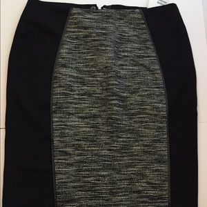 H&M black and Grey pencil Skirt size 4 NWT H&M black and Grey pencil Skirt size 4 NWT