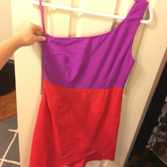 🎉Cocktail Dress💃🏼 - Picture 2 of 4