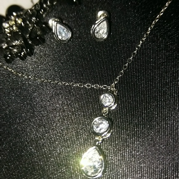 Silver Three Necklace and Earrings - Picture 6 of 6