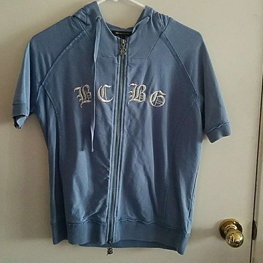 Short-sleeved zipper jacket