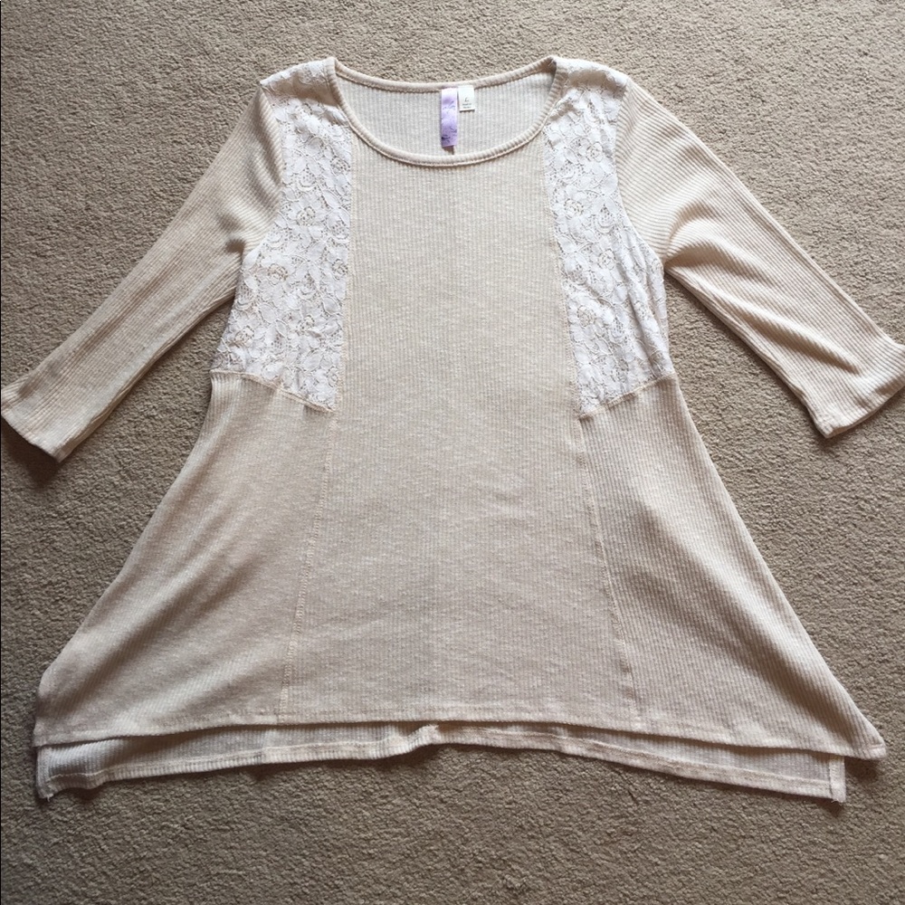 Francesca's 3/4 knit top