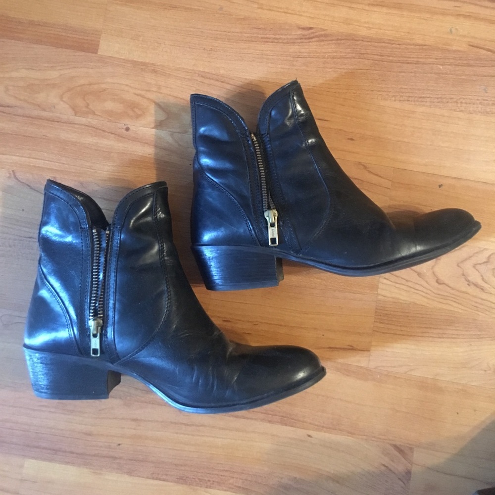 Steve Madden Black Booties