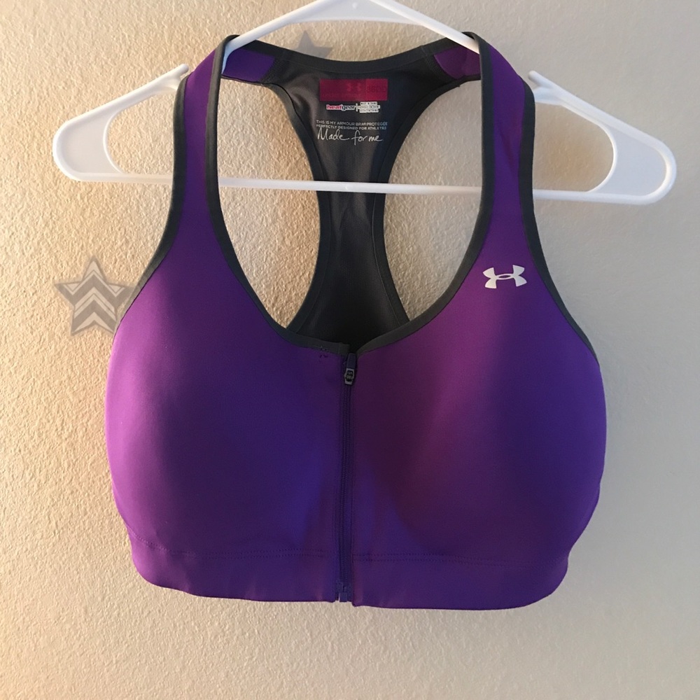 Under Armour Sports Bra. 36 DD