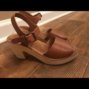 Urban outfitters open toe clogs