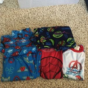 Lot Boys Pajamas 2 pjs sets & one polar fleece pr