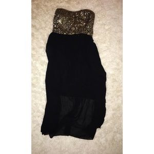 CUTE HI-LOW BLACK AND GOLD HOMECOMING DRESS