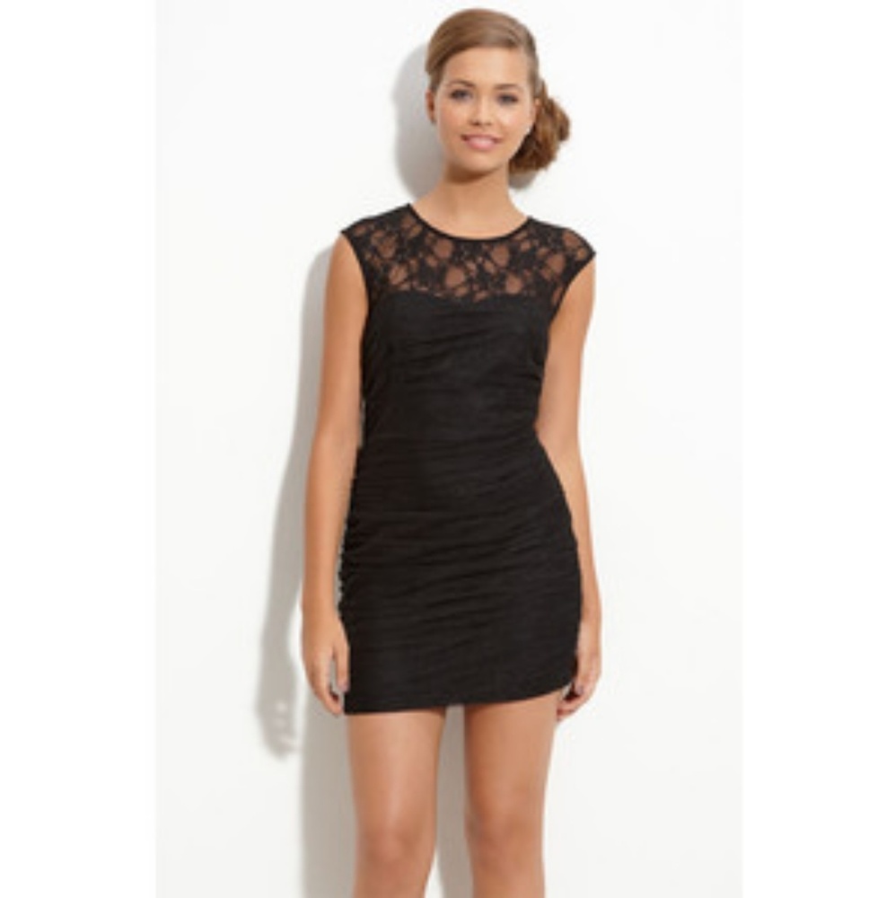 LAST CHANCE En Creme Lace Illusion black dress
