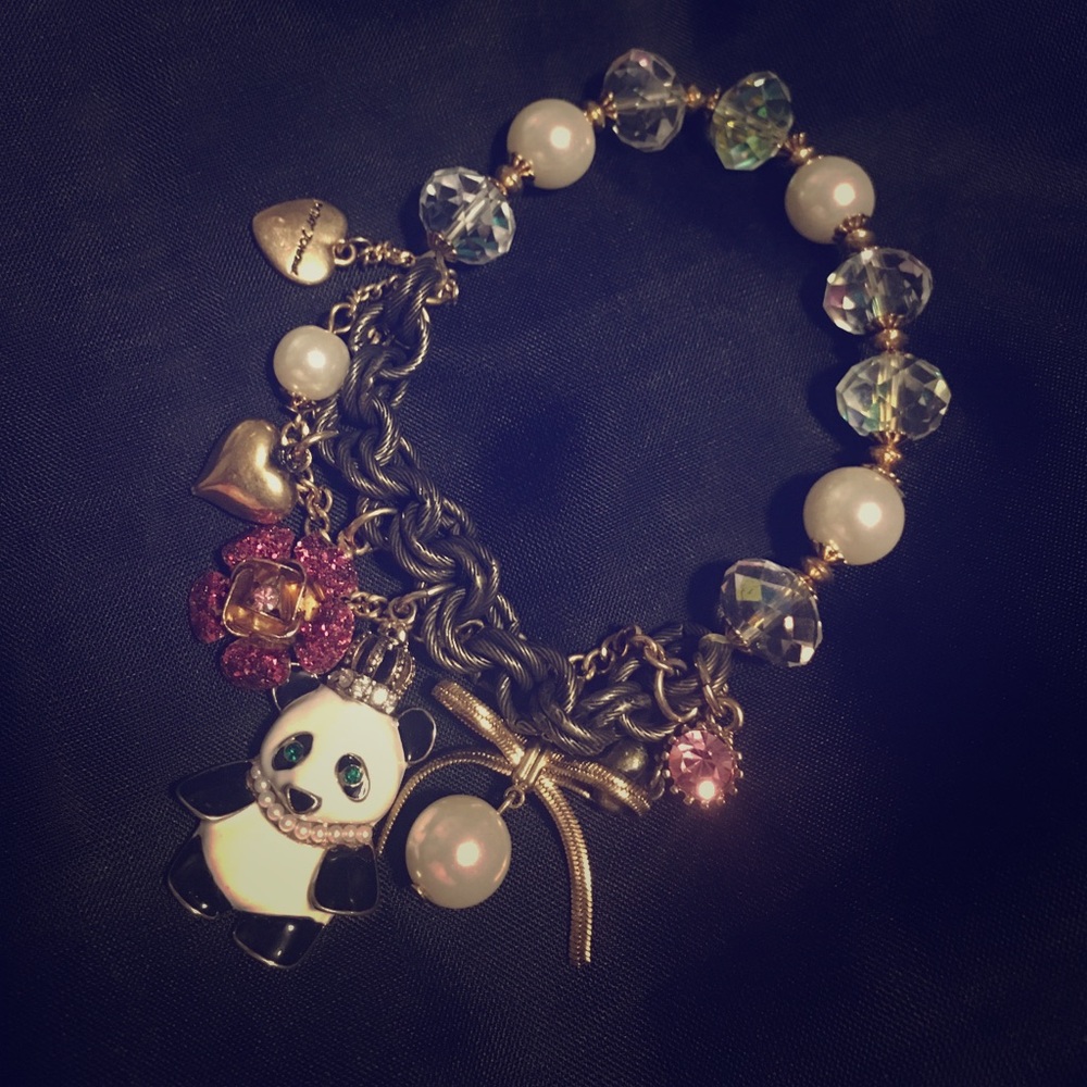 Betsey Johnson Charm Bracelet 🐼
