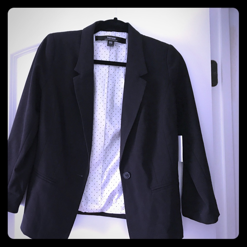 Kensie Size Medium 3/4 length sleeve fitted blazer