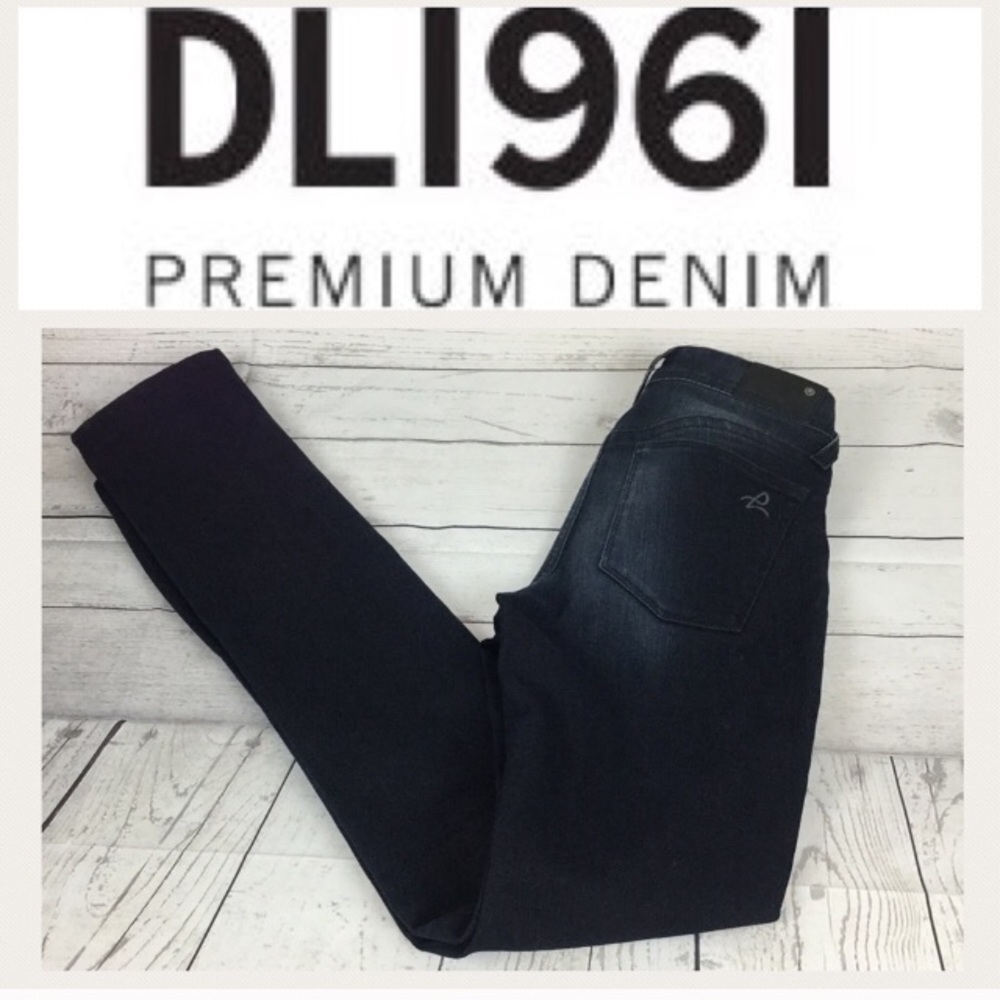 DL1961 Jeans Slim/Straight Leg Size 25