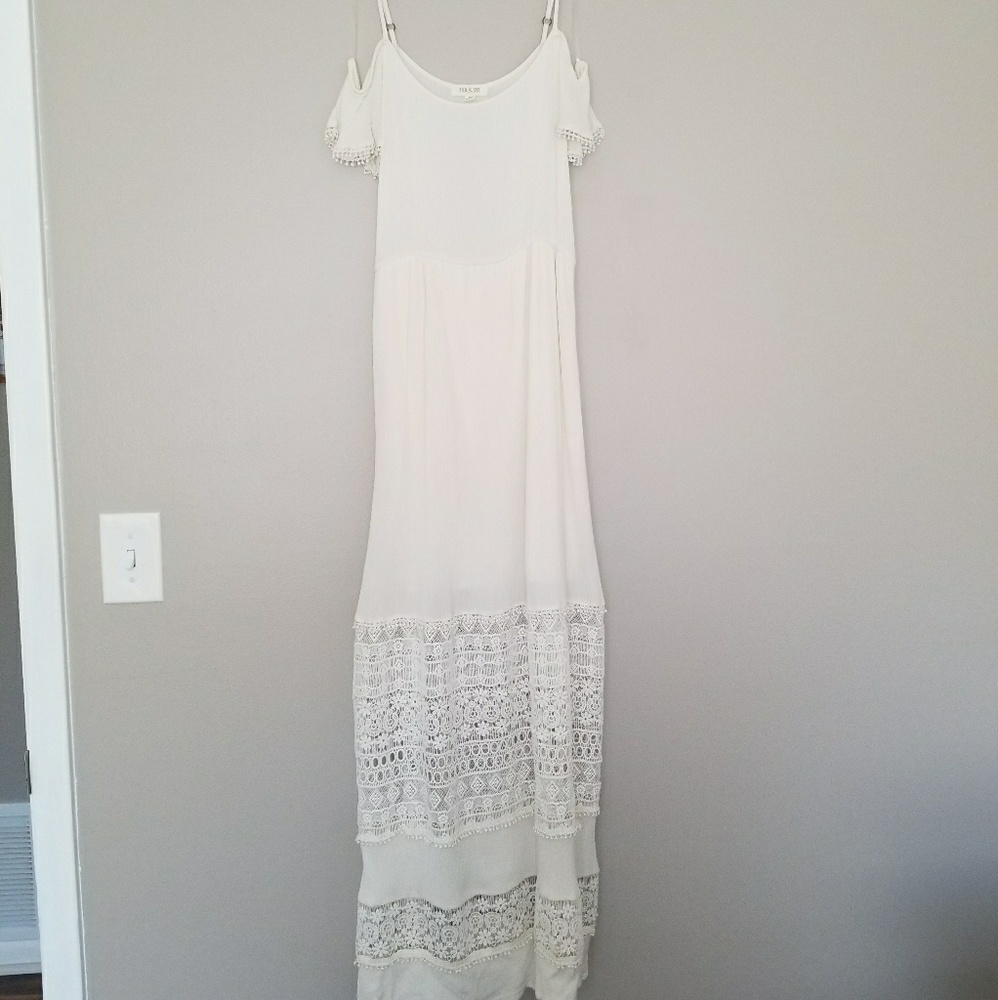 White Lace Maxi