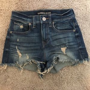 Express denim shorts size 0 Express denim shorts size 0