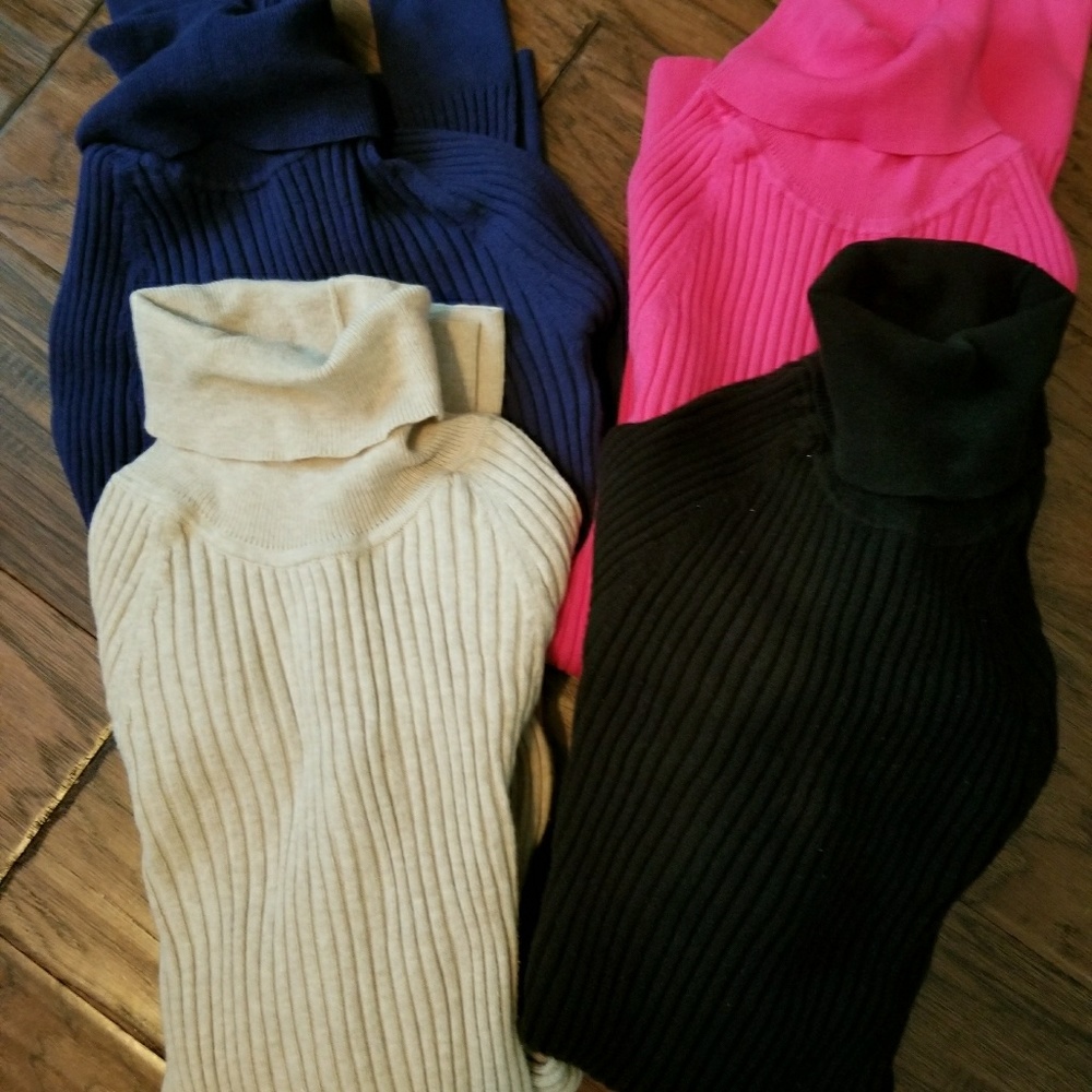 Victoria Secret bundle turtle neck sweaters