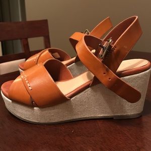 LAST CHANCE! LOFT sandals